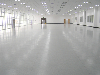 PVC膠地板在化妝品廠潔凈環(huán)境中的應(yīng)用——以深圳市福蘭德建材為例